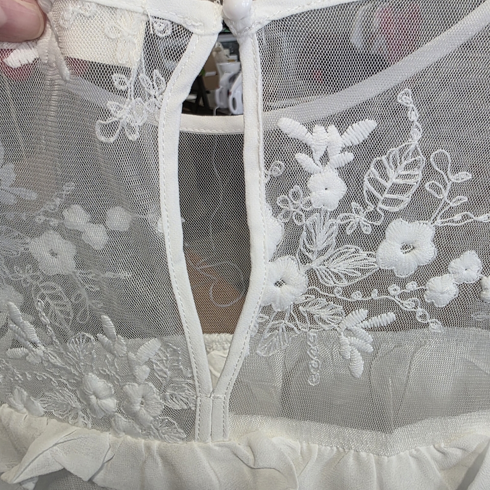 Impressions Ivory Floral Lace Blouse - Picture 12 of 12